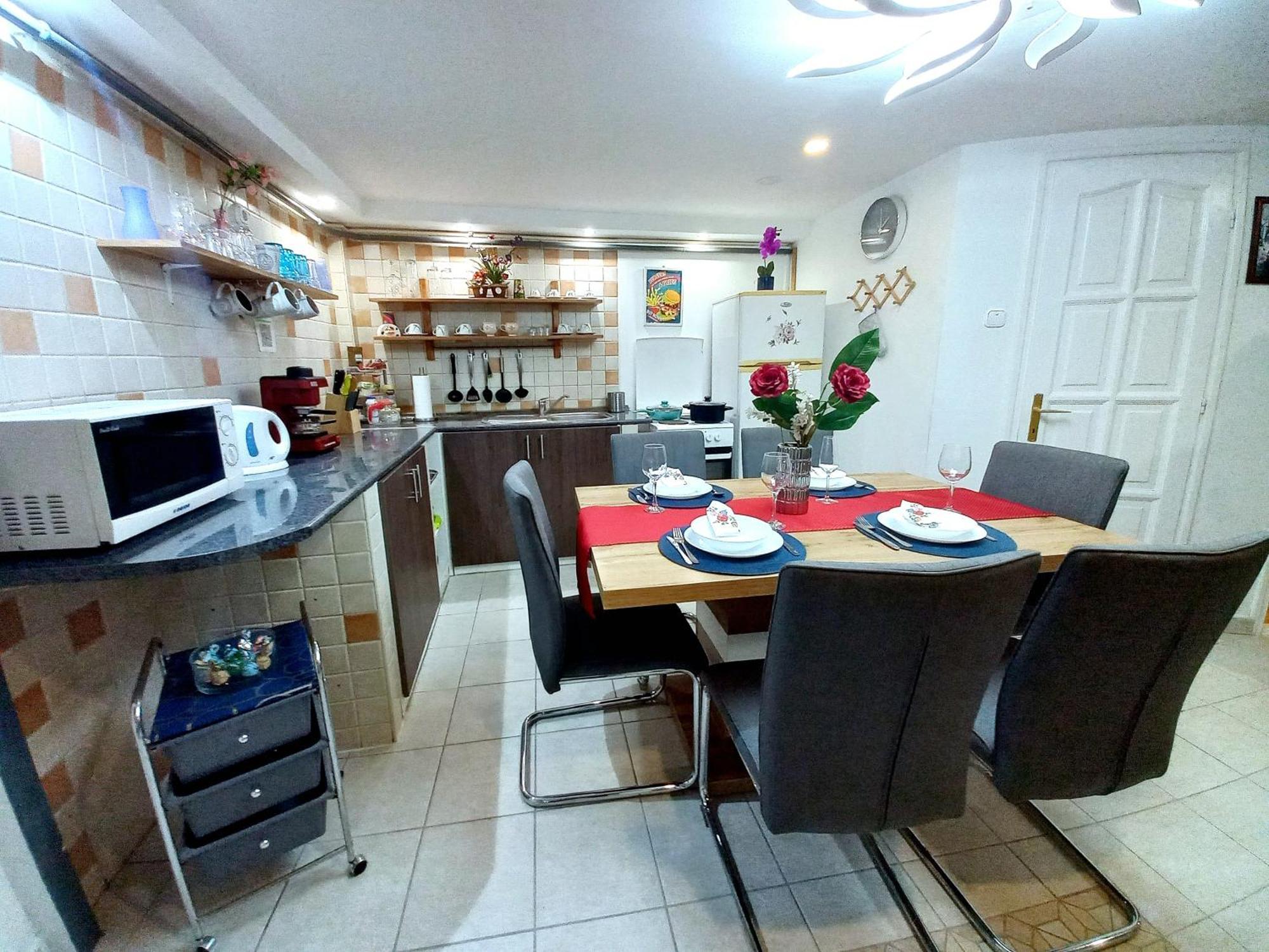 Downtown Acacia Str Apartment 布达佩斯 外观 照片